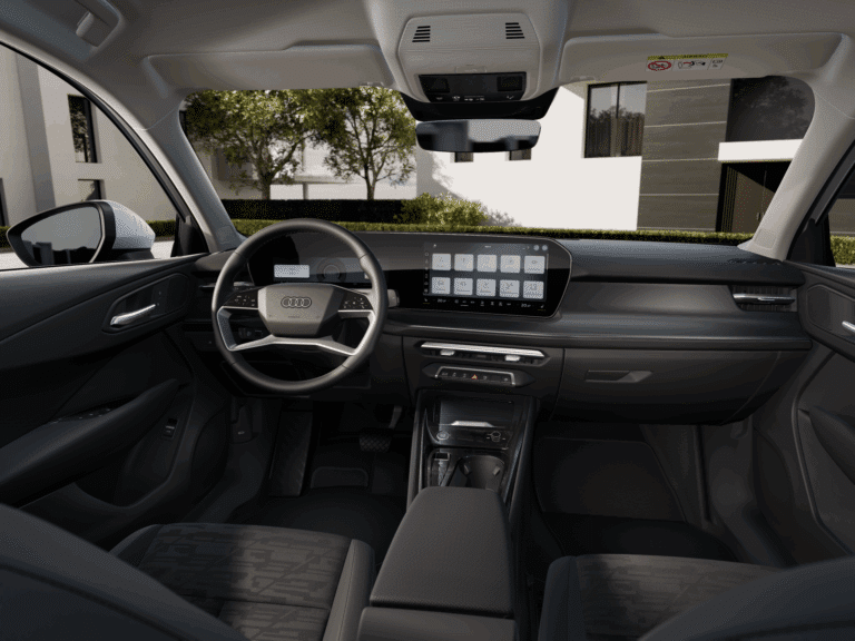 Audi Q3 SUV 7 q3- (2)