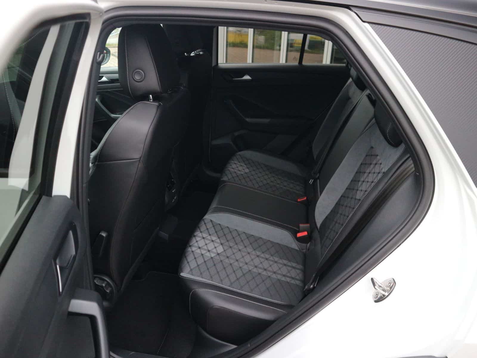 T-Roc R-Line Pure White 6 05