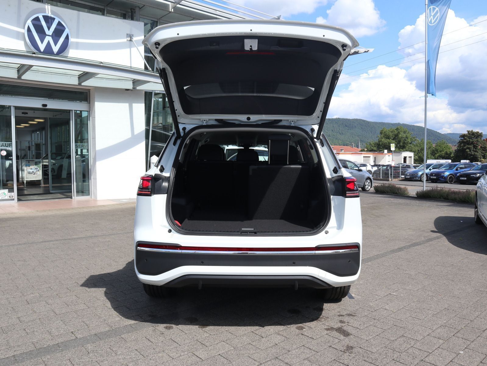 Tayron Elegance Pure White 18 18