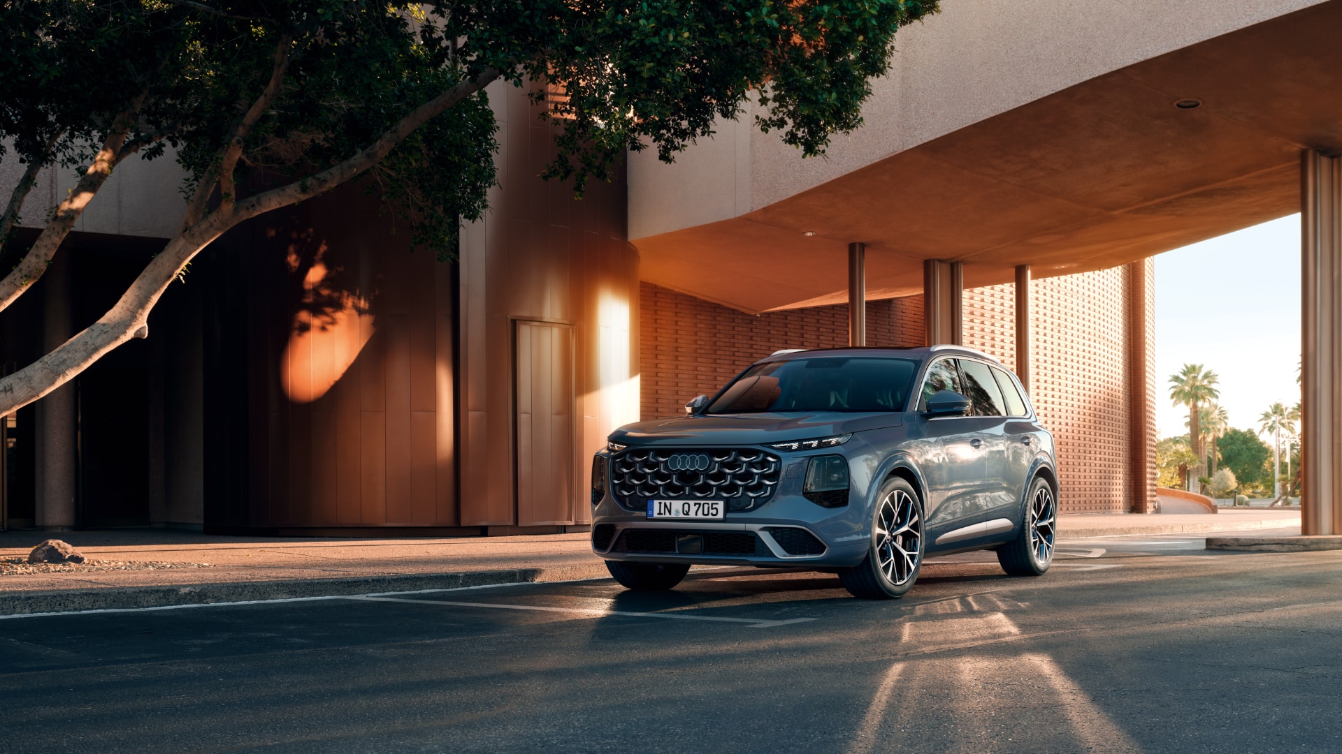 Q7 slider