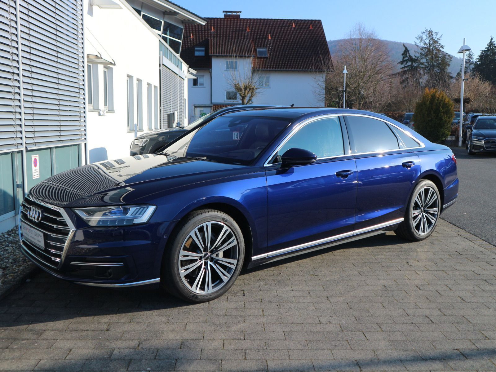 Fahrzeugabbildung Audi A8 50 TDI quattro MATRIX*B&O*HUD*CARPLAY*PANO