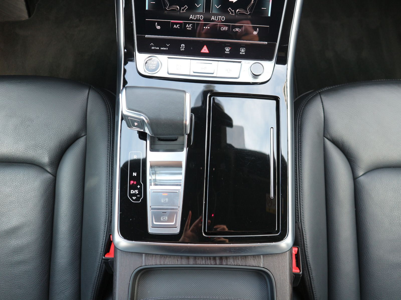 Fahrzeugabbildung Audi Q7 55 TFSI quattro 7-SITZER*PANO*AHK*360°