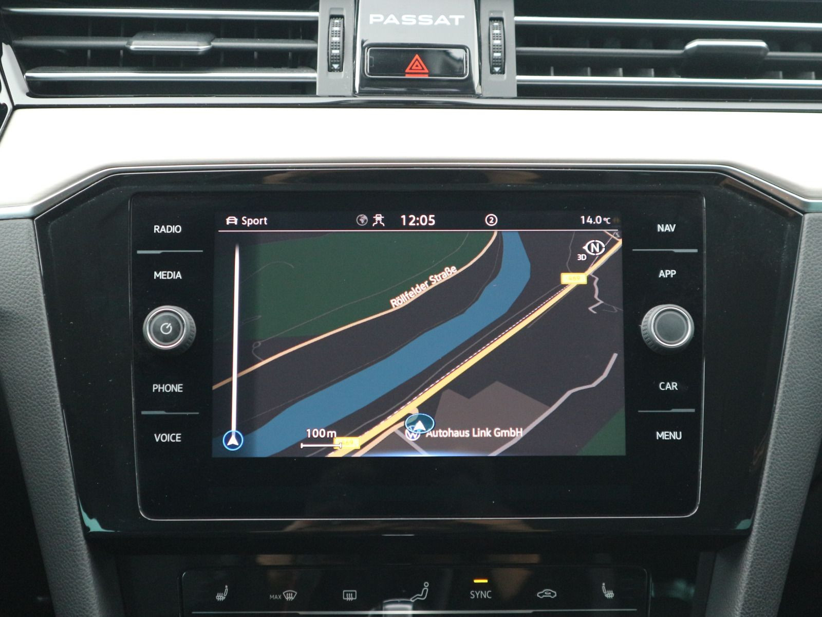 Fahrzeugabbildung Volkswagen Passat Variant Elegance 2.0 TDI DSG MATRIX AHK RFK NAVI CARPLAY