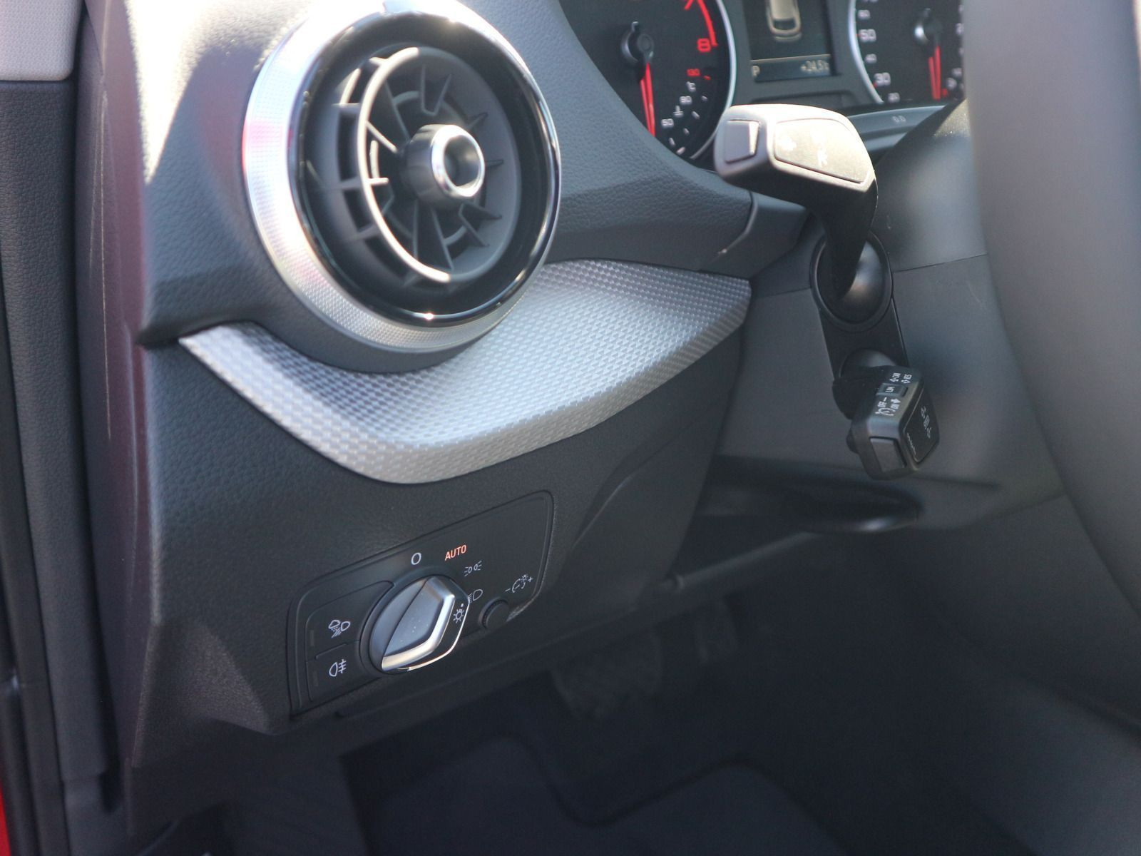 Fahrzeugabbildung Audi Q2 S line 35 TFSI S tronic*NAVI*MATRIX*EPH*