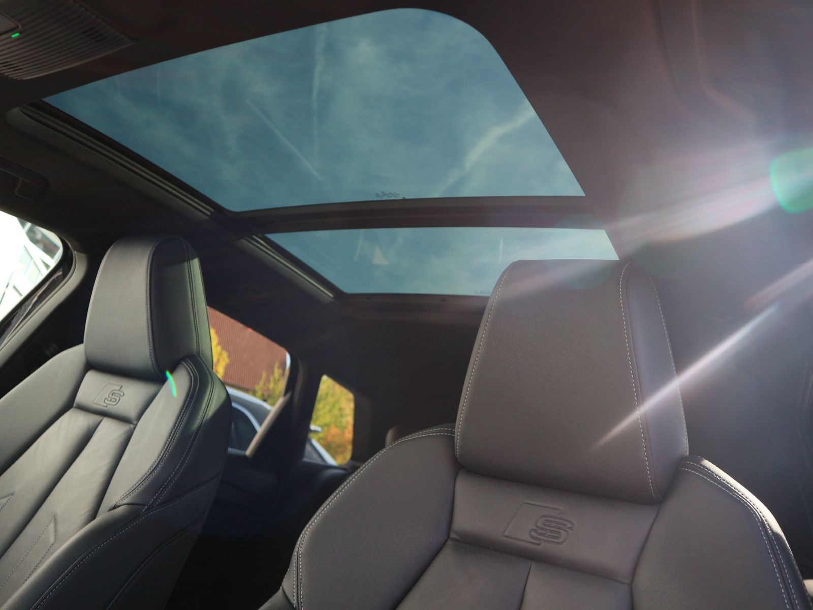 Fahrzeugabbildung Audi Q4 e-tron 50 quattro PANO*RFK*WÄRMEPUMPE*ACC