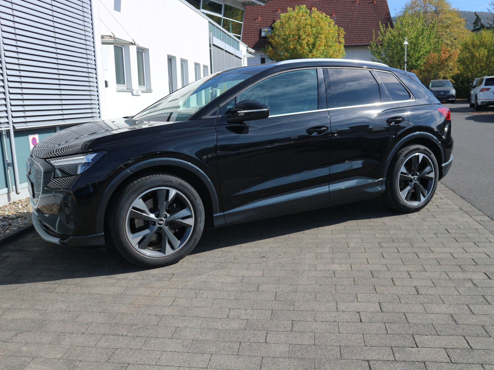 Fahrzeugabbildung Audi Q4 e-tron 50 quattro PANO*RFK*WÄRMEPUMPE*ACC