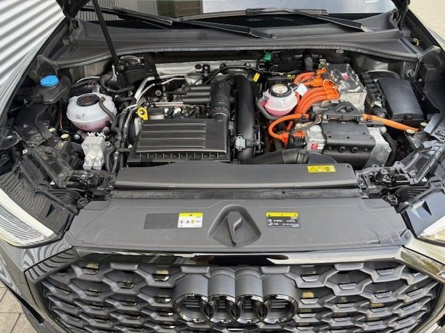 Fahrzeugabbildung Audi Q3 SPORTBACK S LINE 45 TFSIe +WINTERRÄDER+AHK+