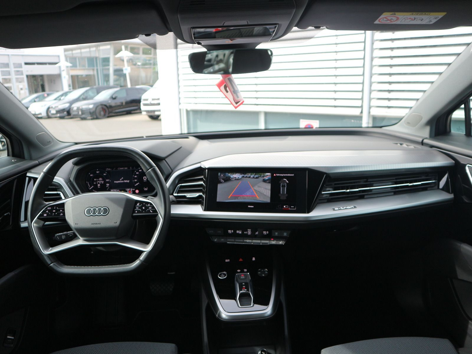 Fahrzeugabbildung Audi Q4 35 35 e-tron 0,25%*HUD*MATRIX*CARPLAY*RFK