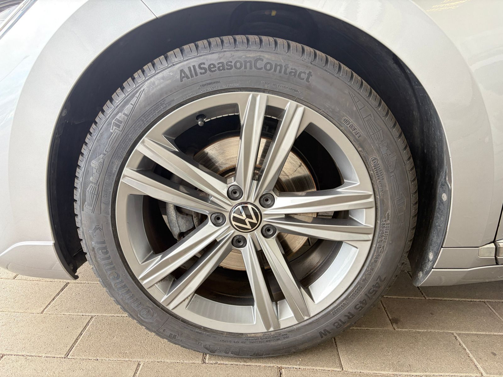 Fahrzeugabbildung Volkswagen Arteon SB R-Line 2.0 TDI AHK MATRIX ACC