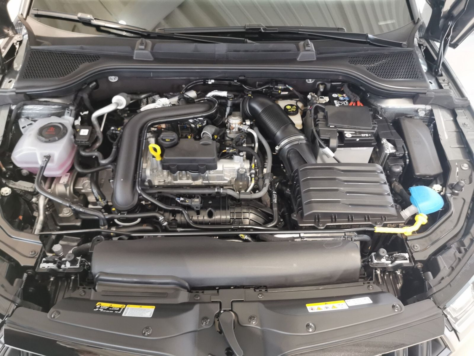 Fahrzeugabbildung SKODA Kamiq Monte Carlo 1,0 TSI DSG +AHK+NAVI+MATRIX+