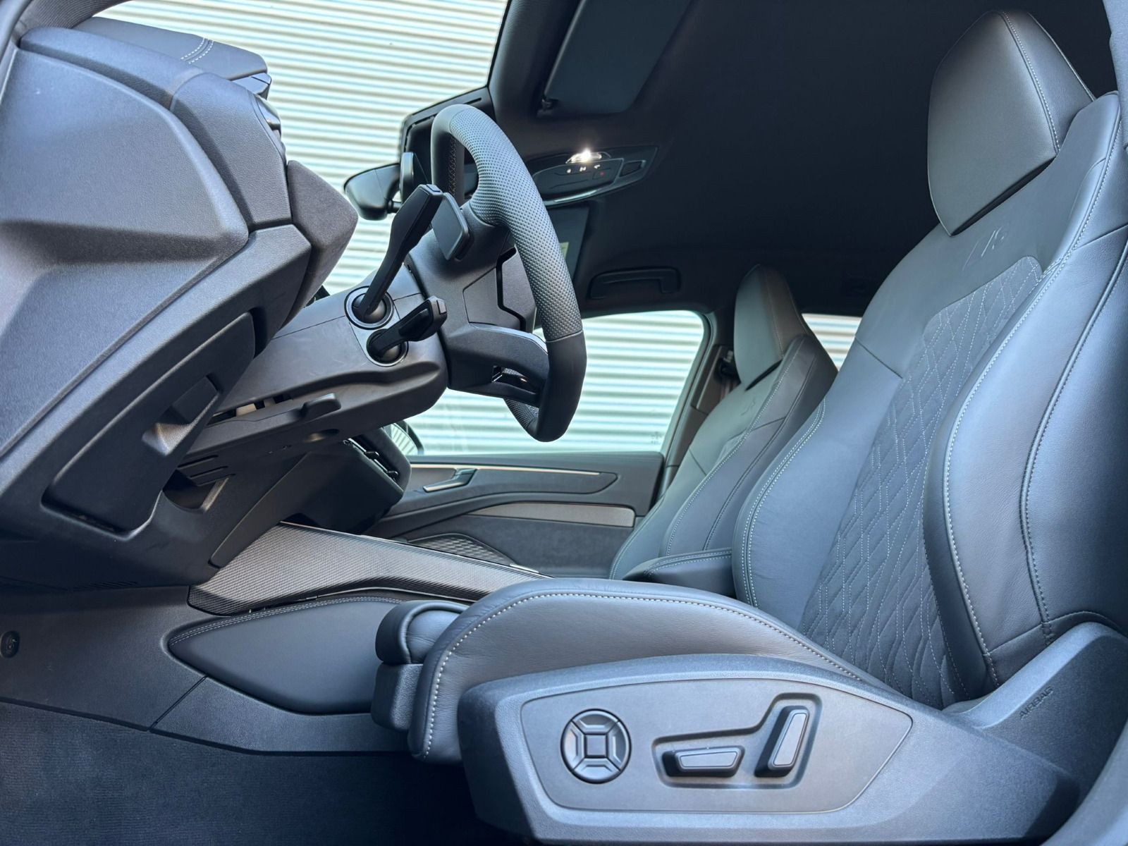Fahrzeugabbildung Audi A6 Avant TFSI S LINE+NEUES MODELL+MATRIX+360 KAM
