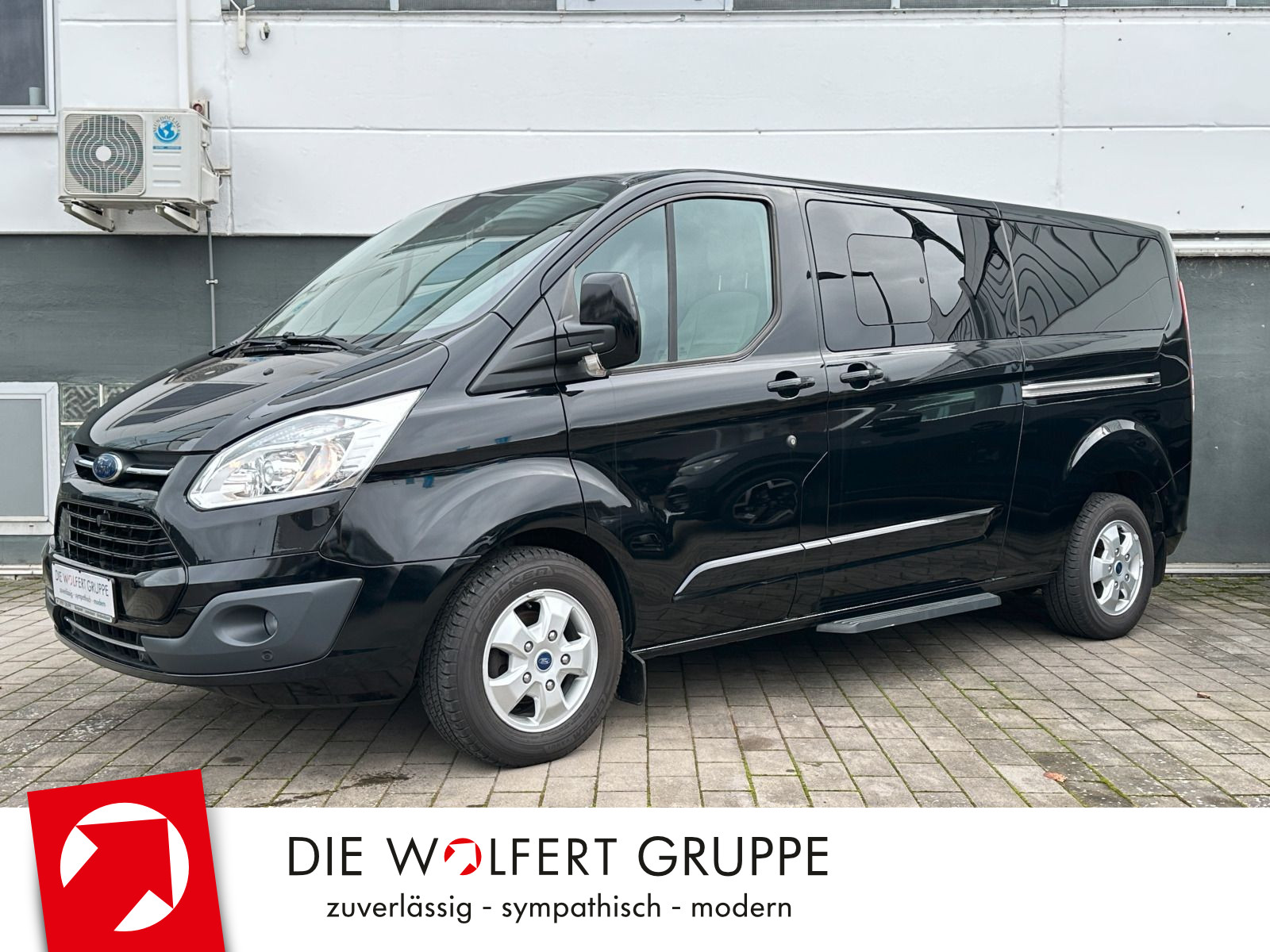 Fahrzeugabbildung Ford Tourneo Custom L2 Titanium 2.0 TDCi