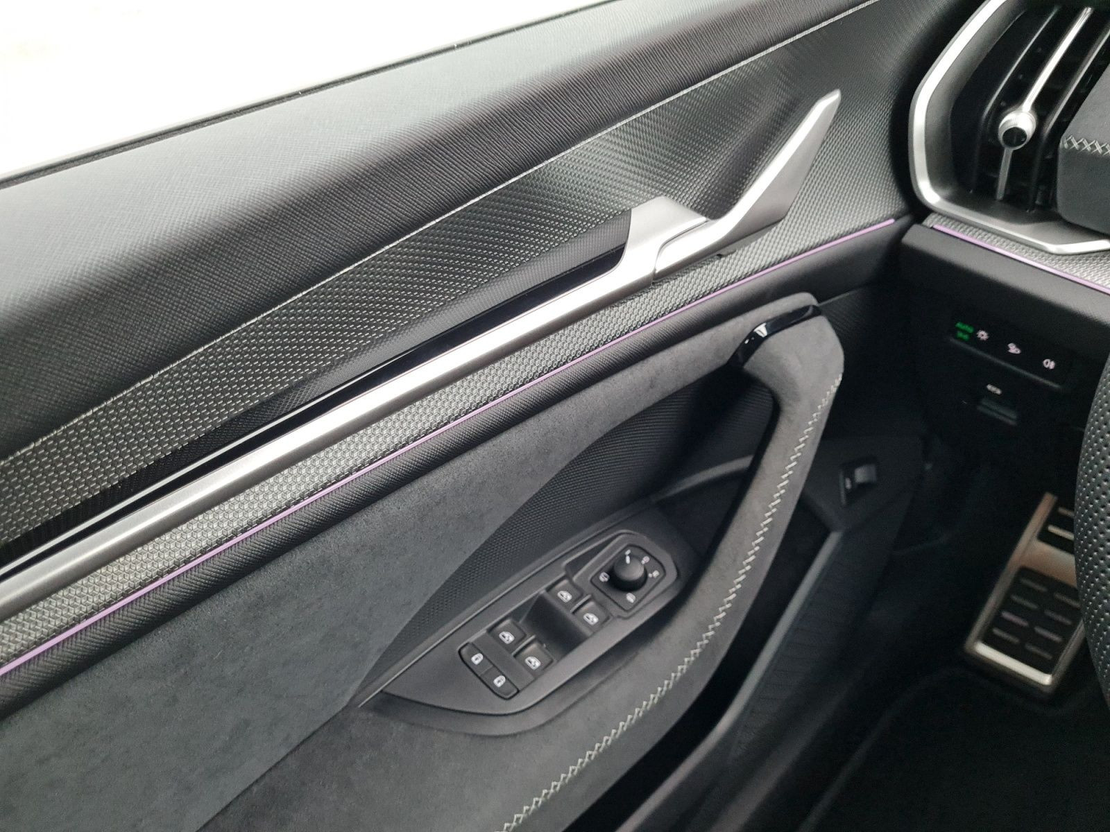 Fahrzeugabbildung SKODA Kodiaq 2.0 TDI Sportline 4x4 DSG +AHK+MATRIX