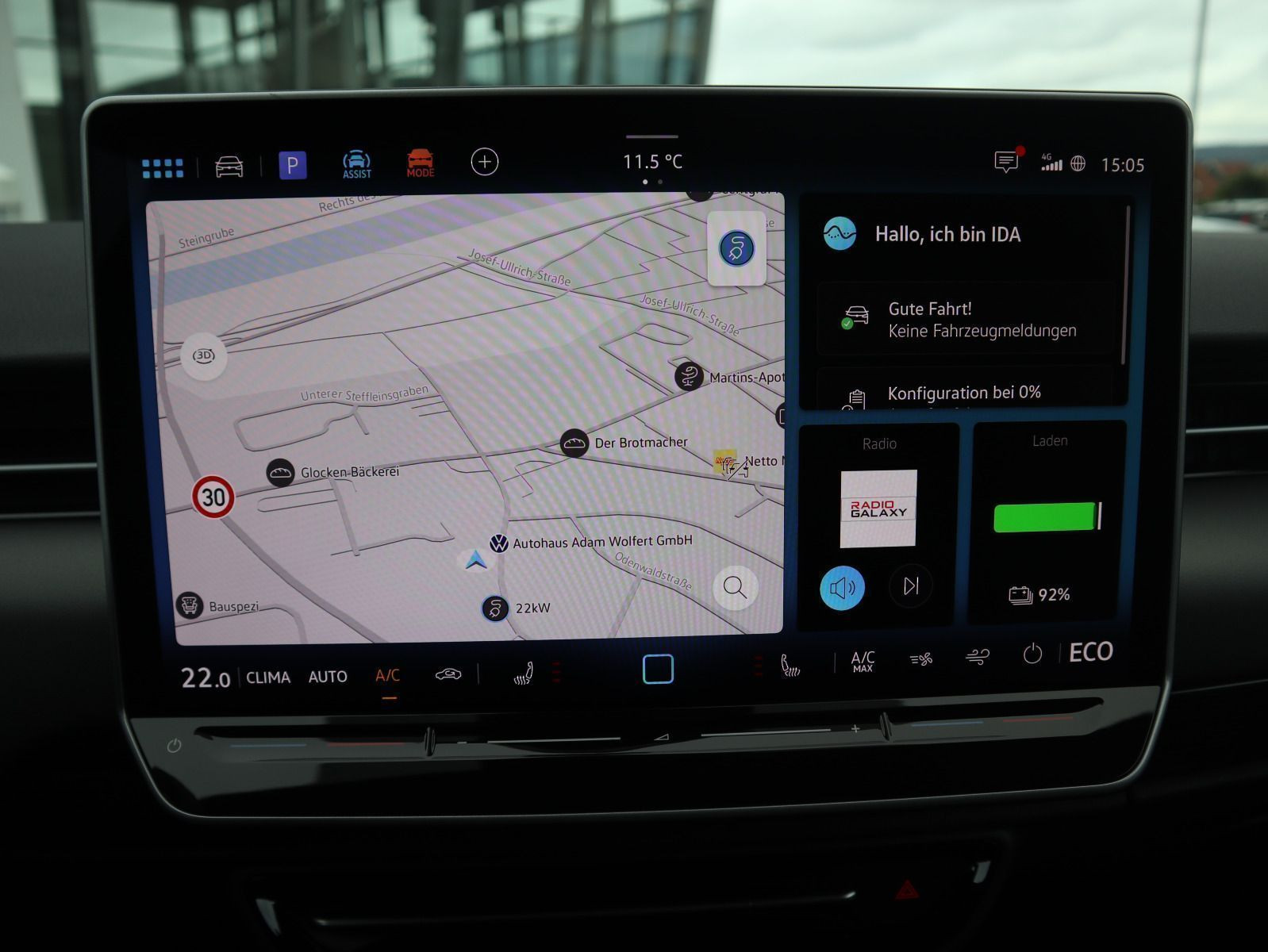 Fahrzeugabbildung Volkswagen ID.7 Tourer Pro (286 PS) 77 kWh Automatik *AHK*NAVI*WÄRMEPUMPE*GANZJAHRESREIFEN*