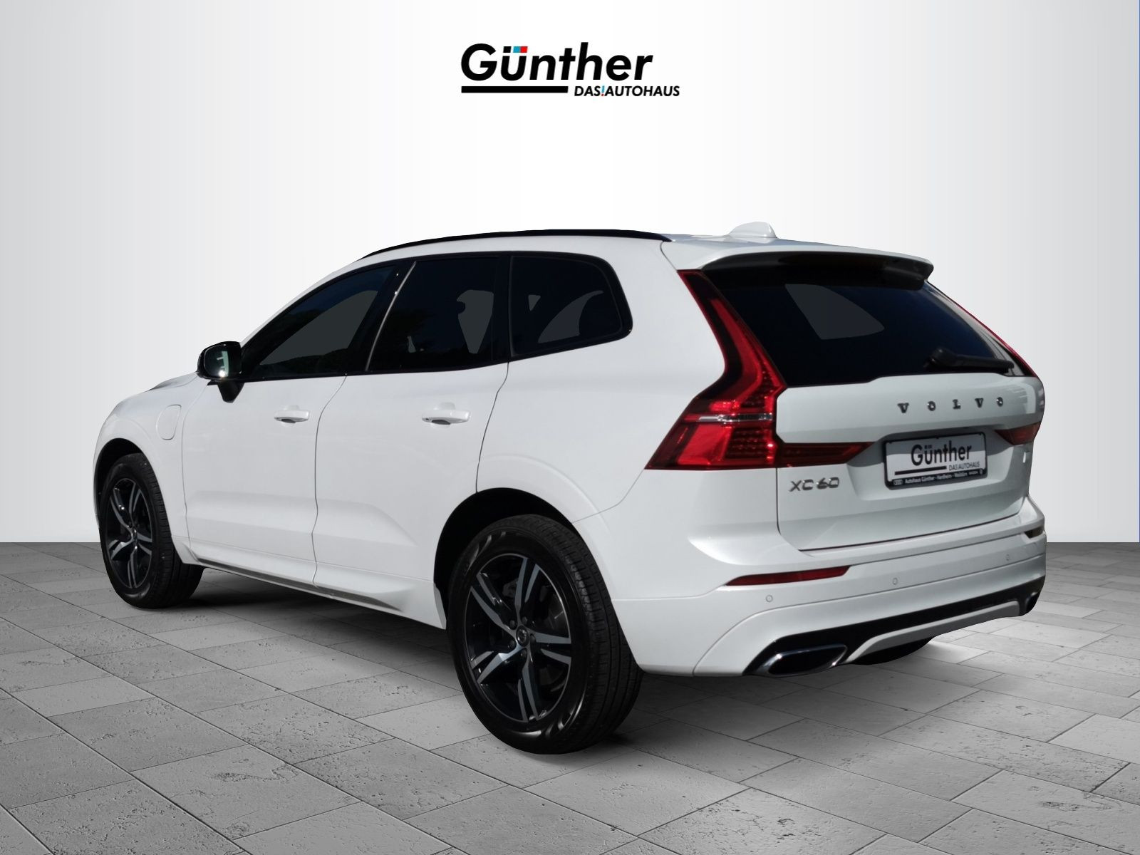 Fahrzeugabbildung Volvo XC 60 T6 AWD R Design Recharge+AHK+STANDH+HEADUP