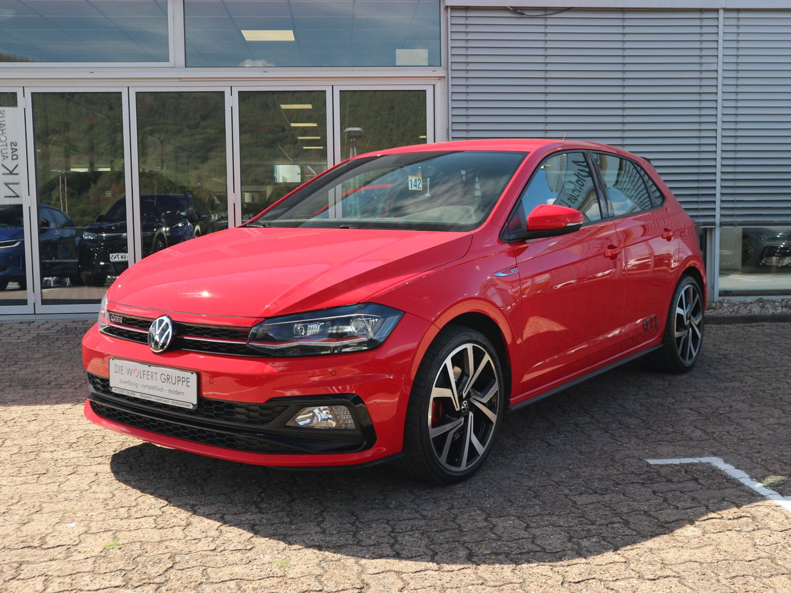Fahrzeugabbildung Volkswagen Polo GTI 2.0 TSI DSG LED ACC PDC DAB+