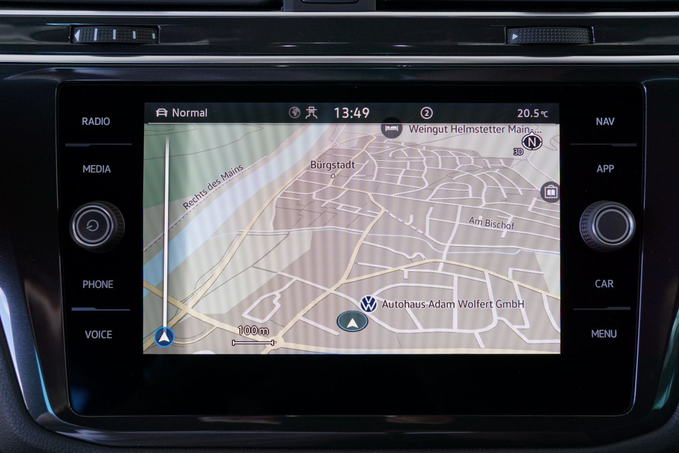Fahrzeugabbildung Volkswagen Tiguan R-Line 2.0 TDI DSG 4Motion STHZG AHK RFK