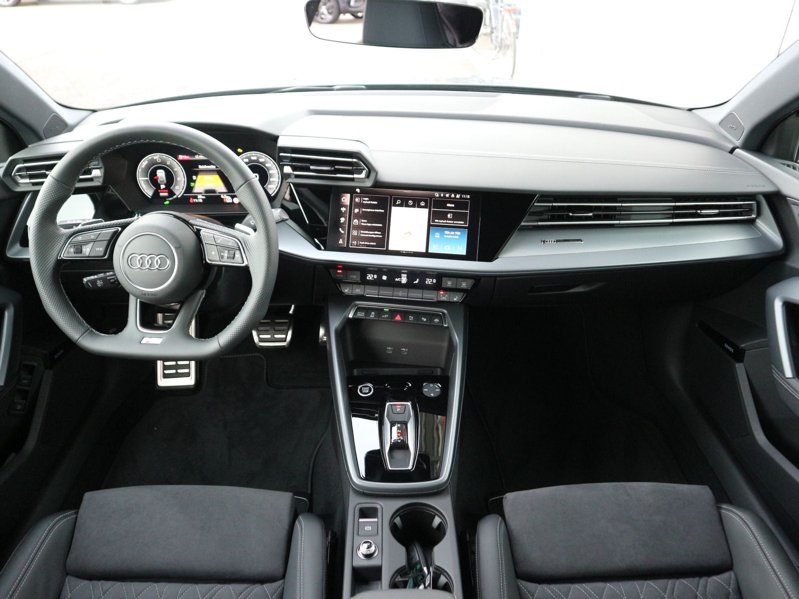 Fahrzeugabbildung Audi A3 Sportback S line TFSI e S tronic*0,5%*AHK*ACC