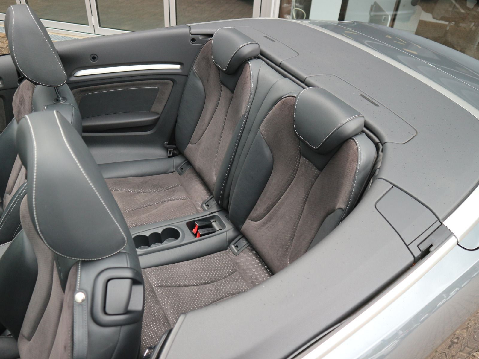 Fahrzeugabbildung Audi A3 Cabrio 1.8 TFSI S line MMI XENON GRA PDC
