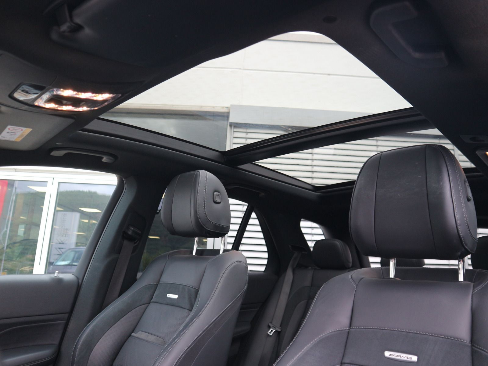 Fahrzeugabbildung Mercedes-Benz GLE 53 AMG 4M+ PANO BUR PERFAGA 360° NIGHT
