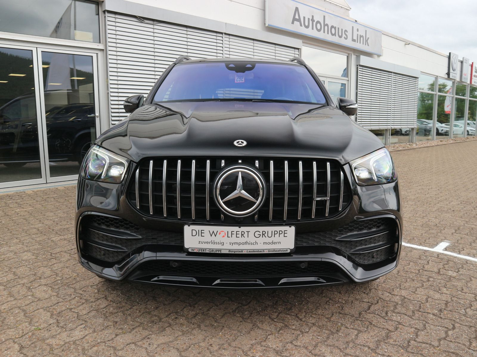 Fahrzeugabbildung Mercedes-Benz GLE 53 AMG 4M+ PANO BUR PERFAGA 360° NIGHT