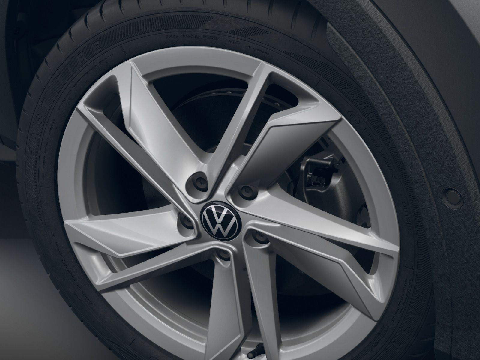 Fahrzeugabbildung Volkswagen T-Roc Style 1.5 eTSI OPF (150 PS) DSG *WINTERRÄDER*PANORAMA*NEUES MODELL*