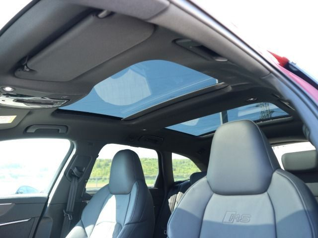 Fahrzeugabbildung Audi RS 6 Avant STANDHEIZUNG*AHK*HEADUP*ALLRADLENKUNG