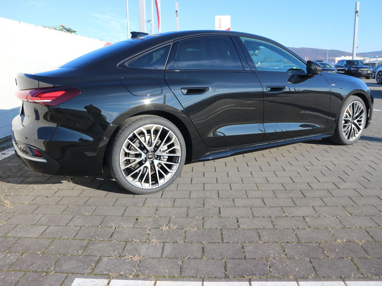 Fahrzeugabbildung Audi A5 Limousine TDI quattro S line edition one