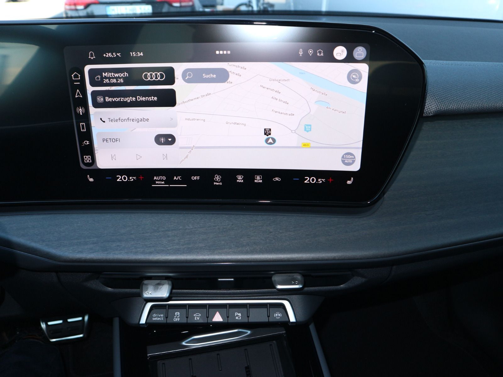 Fahrzeugabbildung Audi Q3 SUV e-hybrid S tronic S line*0,5%*AHK*LED*ACC*