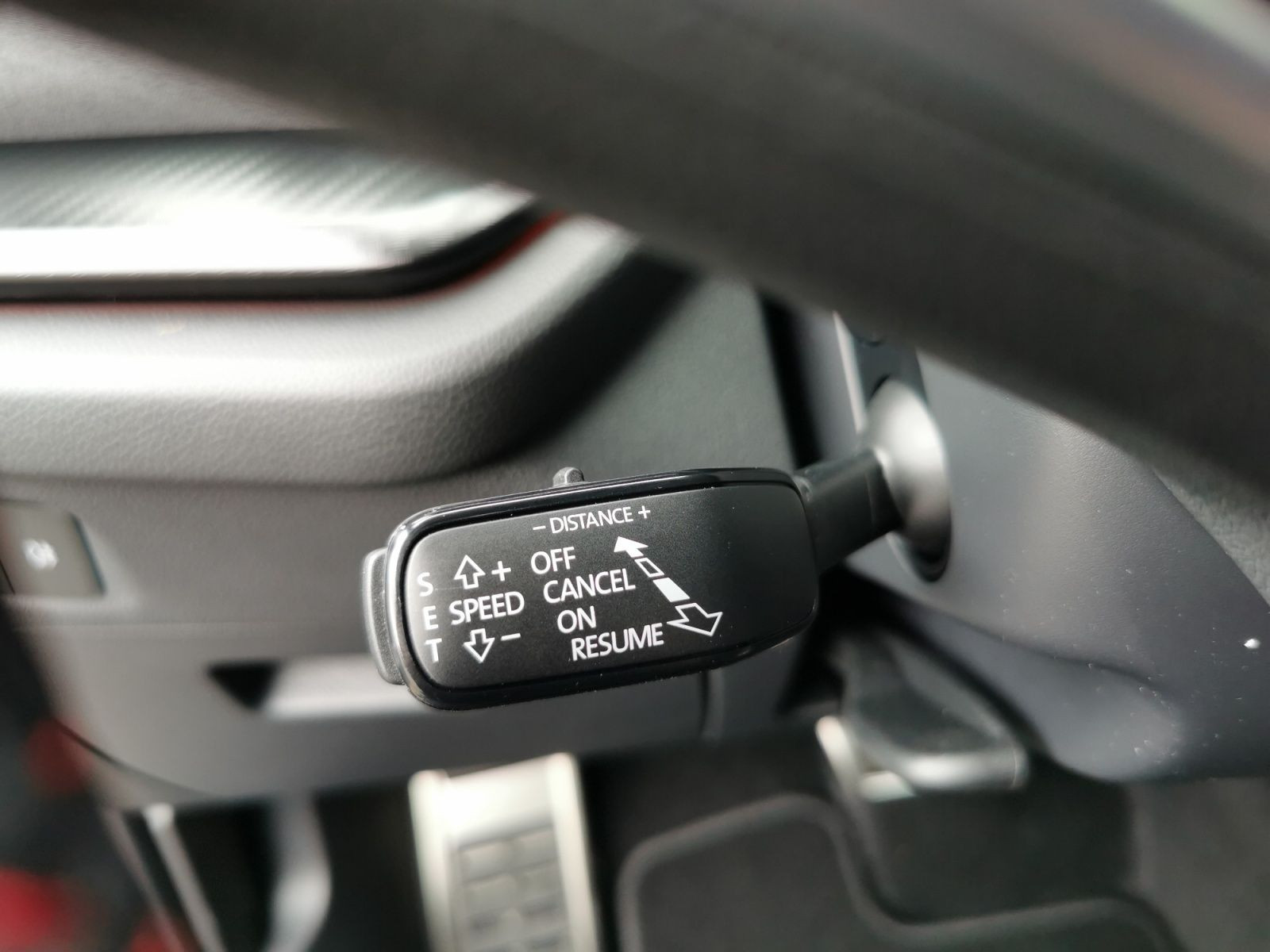 Fahrzeugabbildung SKODA Octavia 2.0 TSI RS 195 kW DSG *KHAKI-GRÜN*