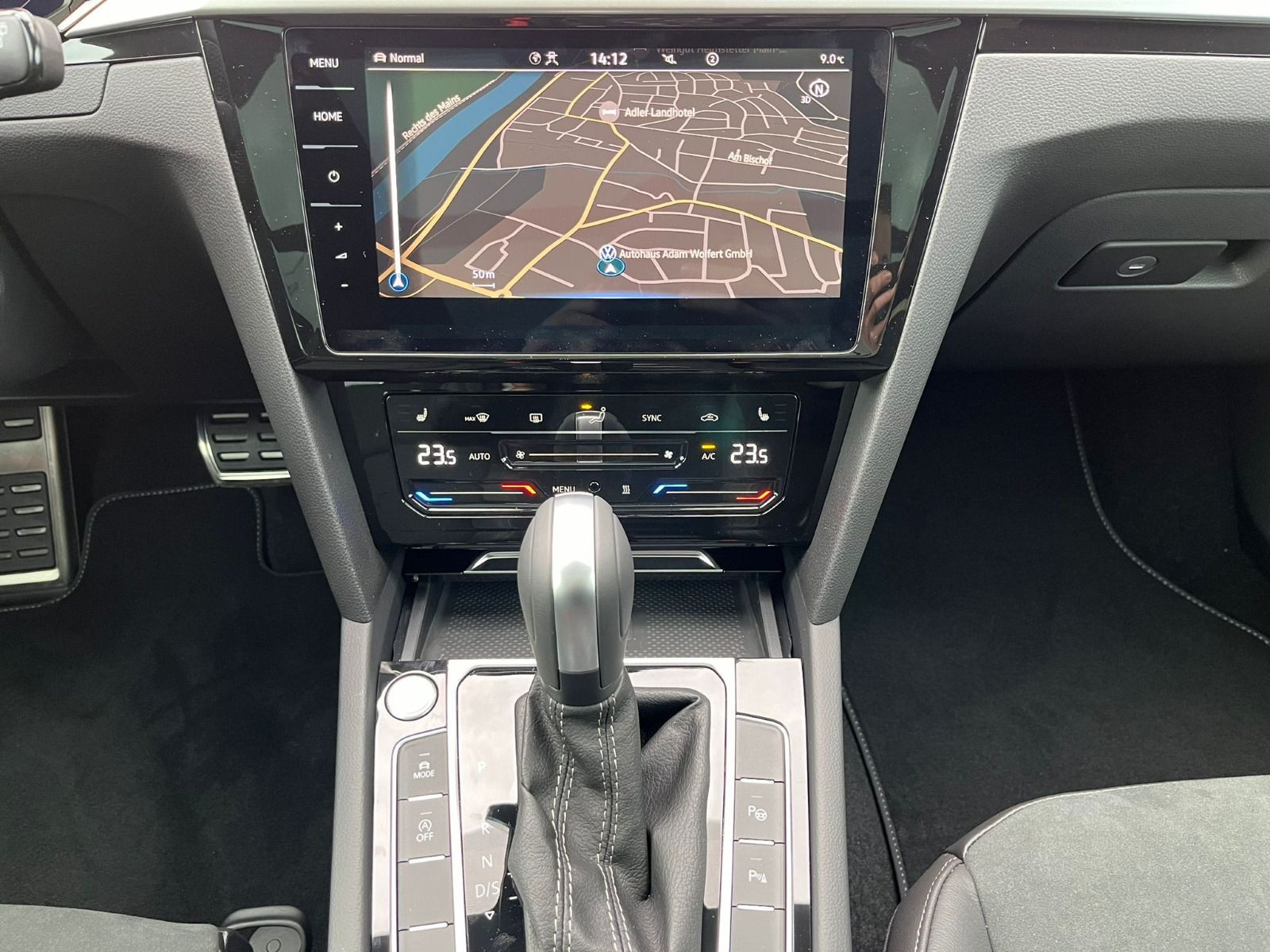 Fahrzeugabbildung Volkswagen Arteon Shooting Brake R-Line 2,0 TDI SCR 4MOTION (200 PS) DSG*AHK*Harman Kardon*Standheizung*