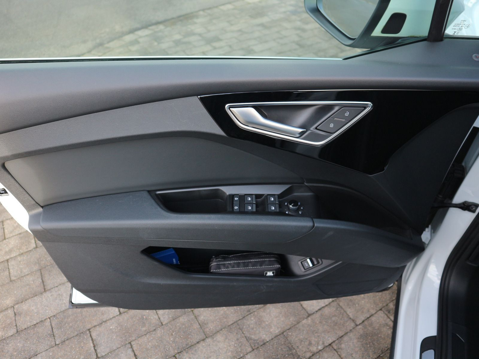 Fahrzeugabbildung Audi Q4 Sportback 40 e-tron 0,25%*CARPLAY*RFK*NAVI*SHZ