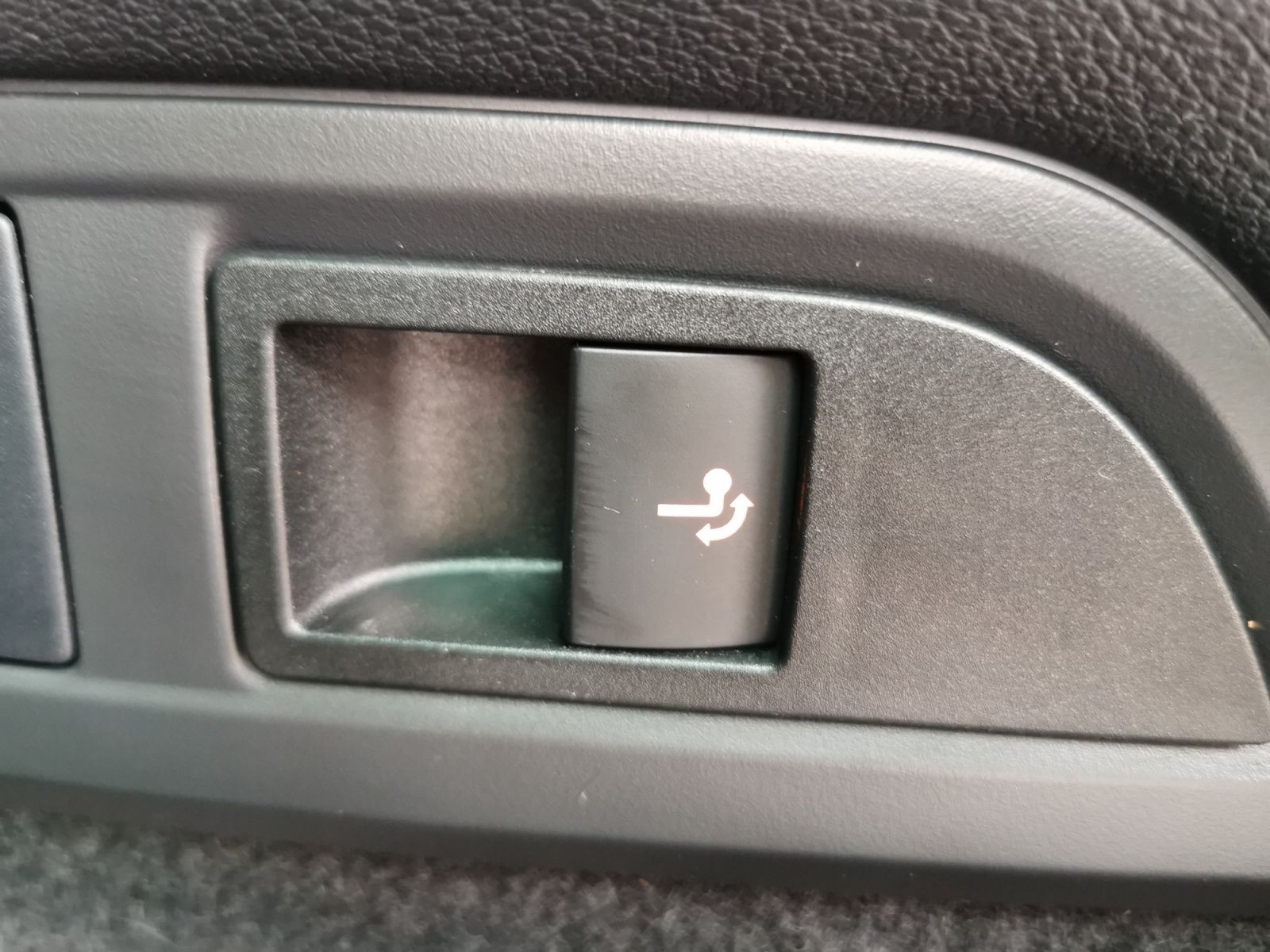 Fahrzeugabbildung SKODA Kodiaq 2.0 TDI Sportline 4x4 147 kW +PANO+AHK