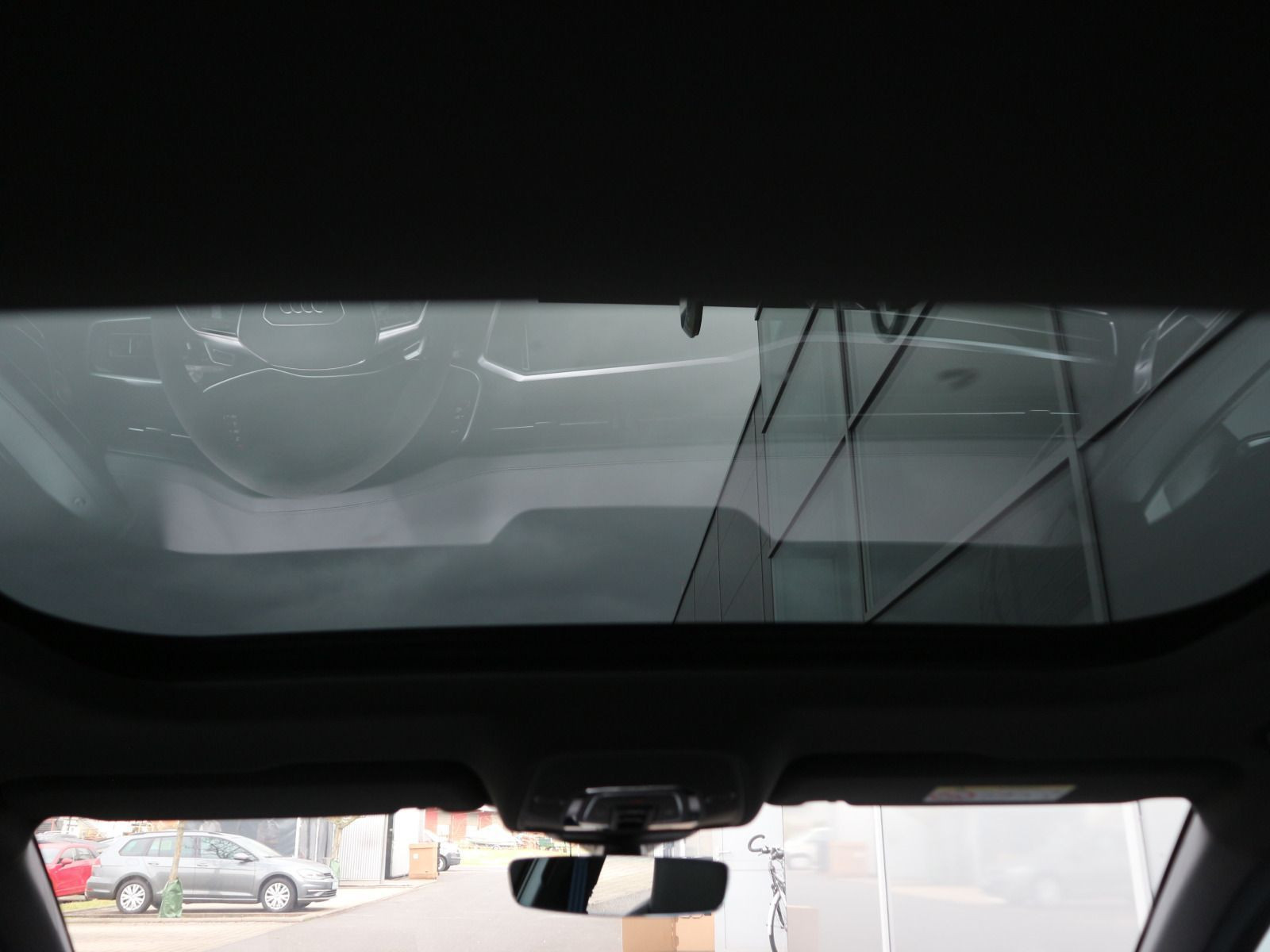 Fahrzeugabbildung Audi RS 6 Avant performance tiptronic*NAVARRABLAU MATT*