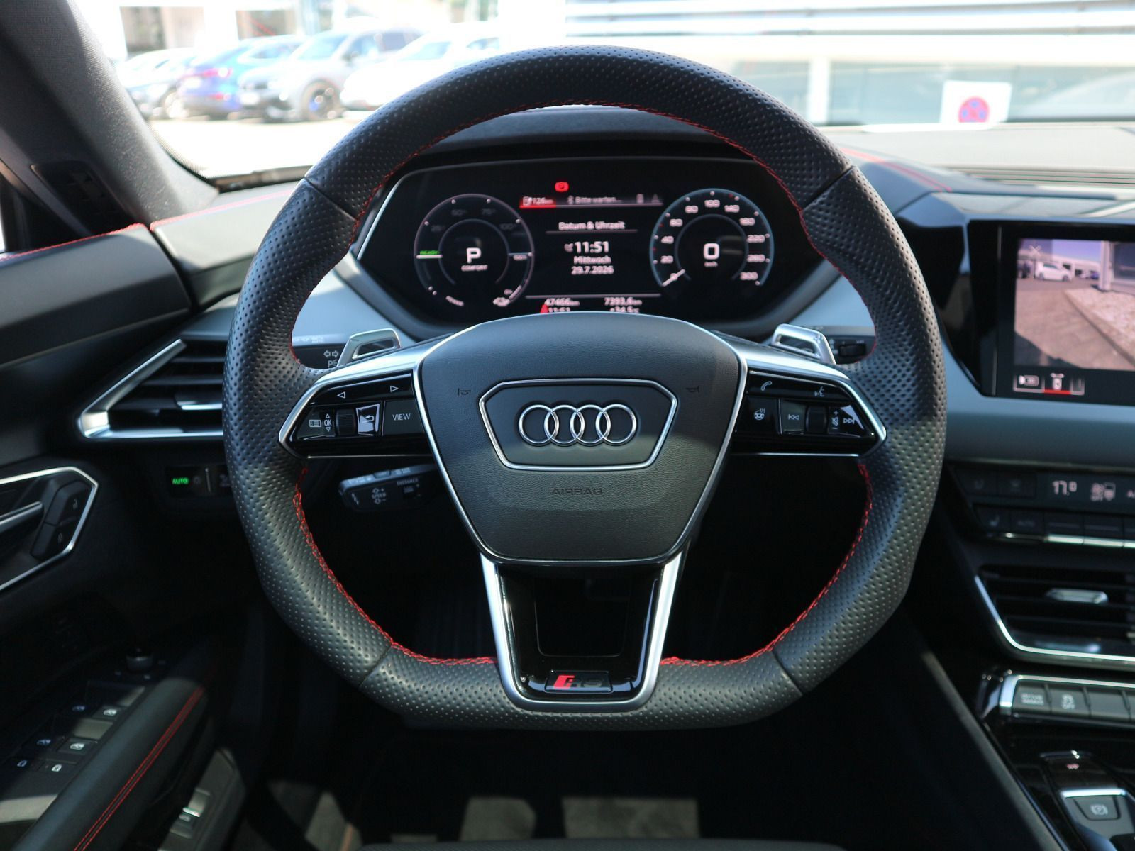 Fahrzeugabbildung Audi RS e-tron GT quattro SITZBELÜFTUNG*ALLRADLENKUNG