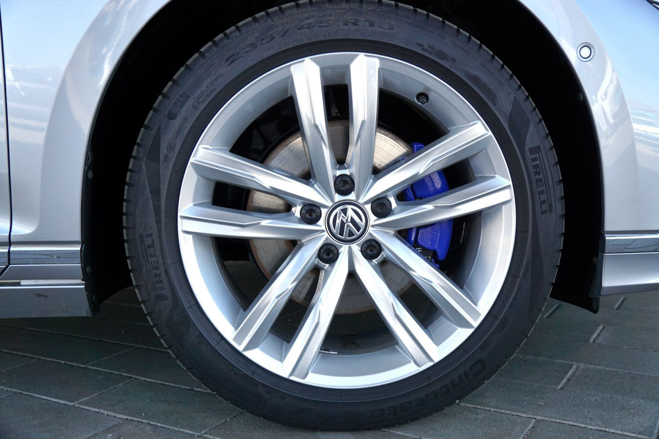 Fahrzeugabbildung Volkswagen Passat Variant GTE 1.4 TSI DSG ACC STDHZ AHK RFK MATRIX