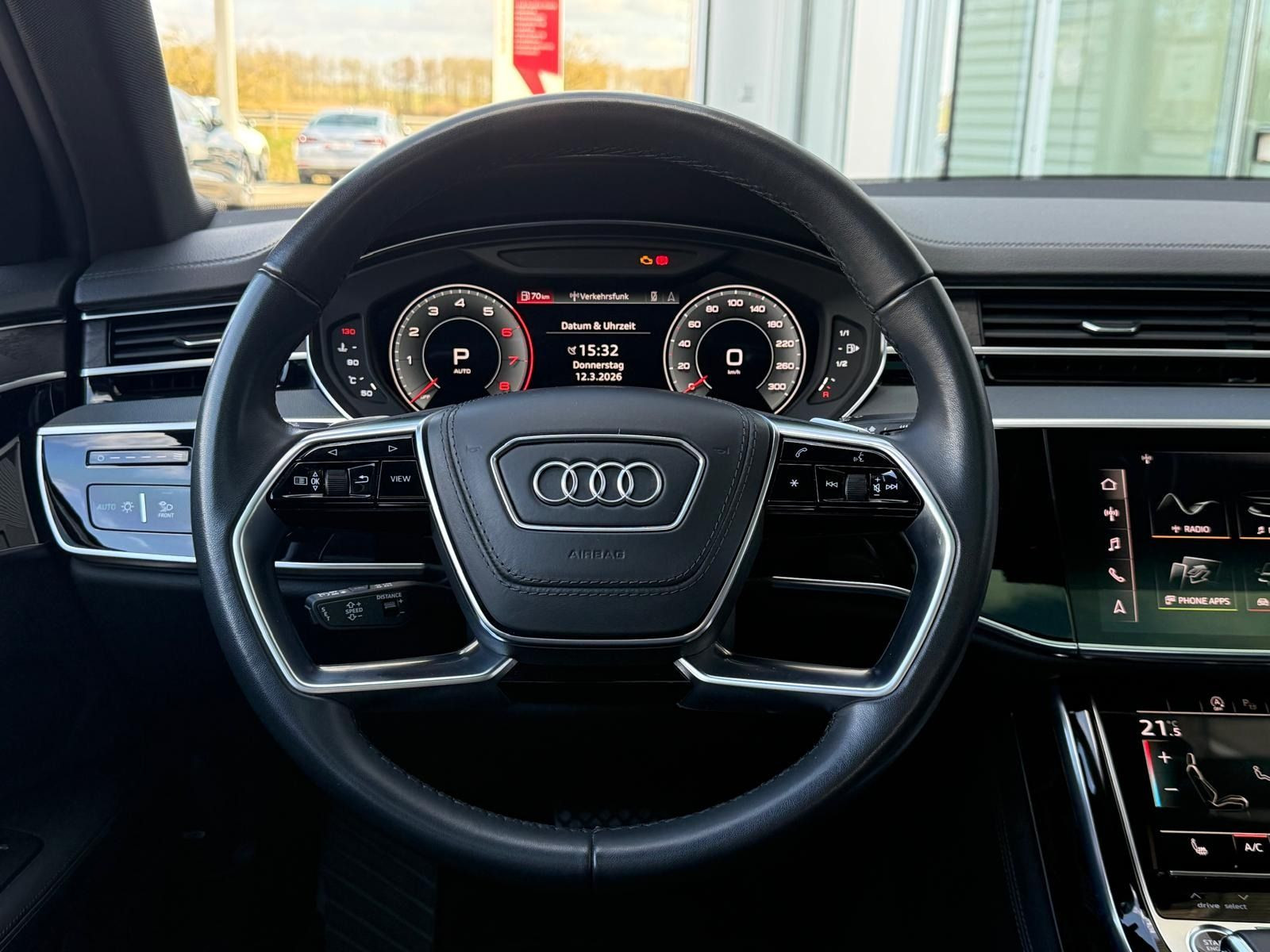 Fahrzeugabbildung Audi A8 55 TFSI QUATTRO+STANDHZG+360°KAMERA+HD MATRIX