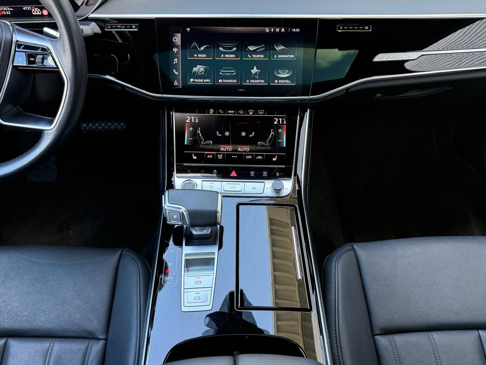 Fahrzeugabbildung Audi A8 55 TFSI QUATTRO+STANDHZG+360°KAMERA+HD MATRIX