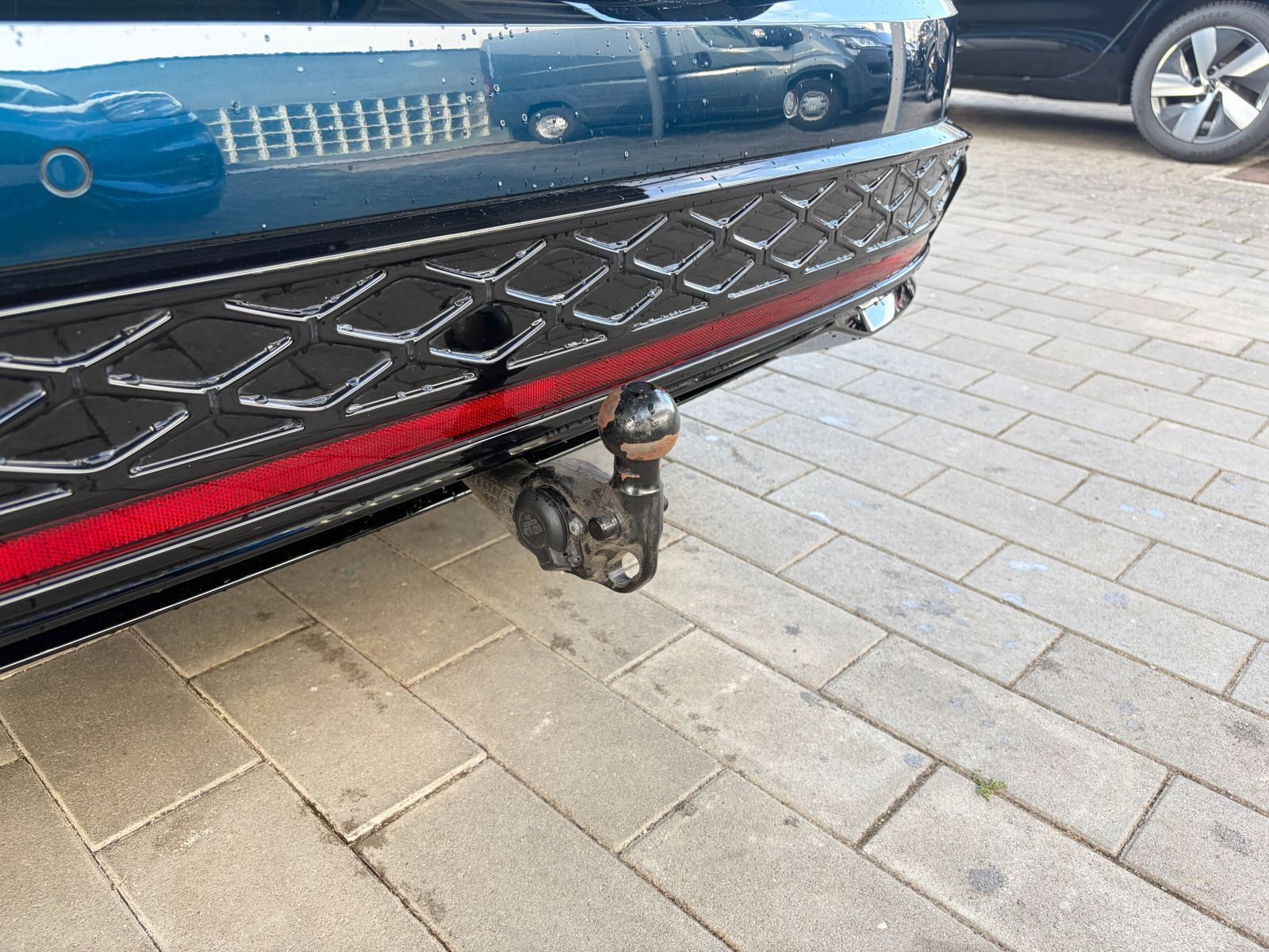 Fahrzeugabbildung Volkswagen ID.7 Tourer GTX 4M PANO AHK WÄPU DCC 360° RFK