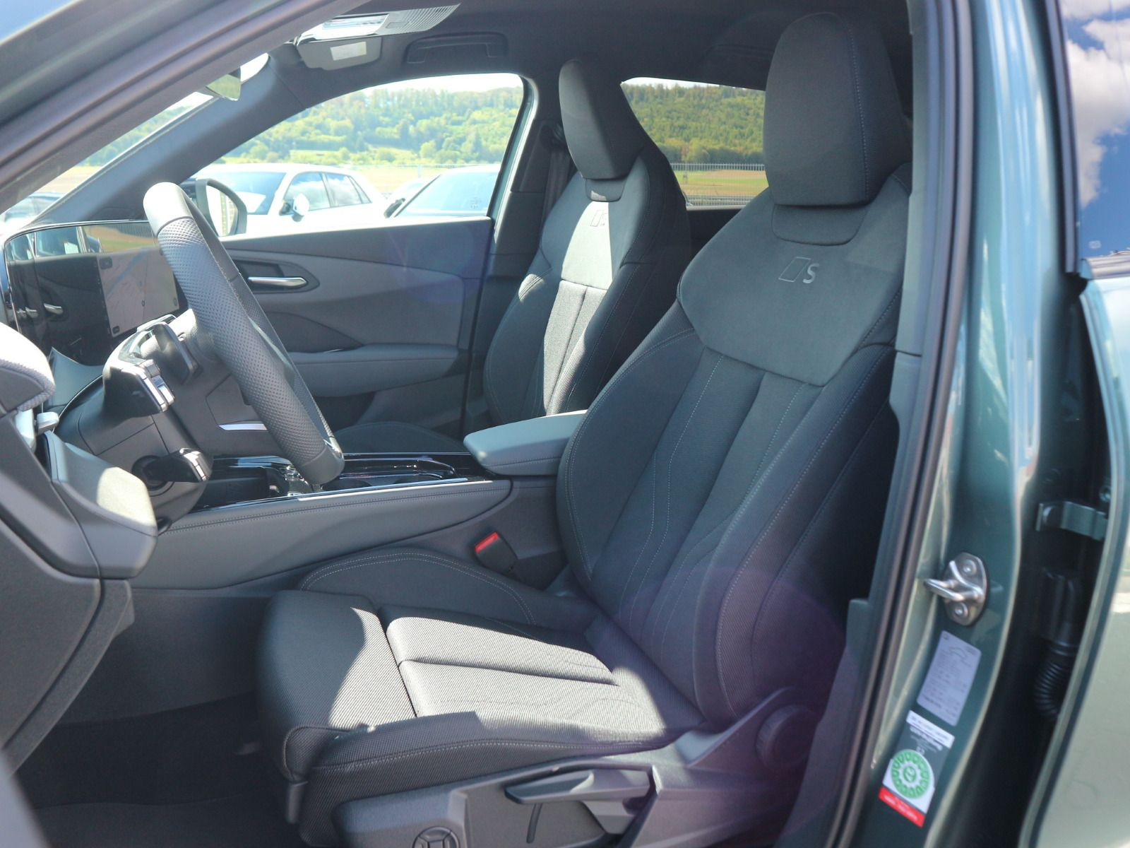 Fahrzeugabbildung Audi Q3 SUV TFSI quattro S line S tronic*ACC*AHK*LED*