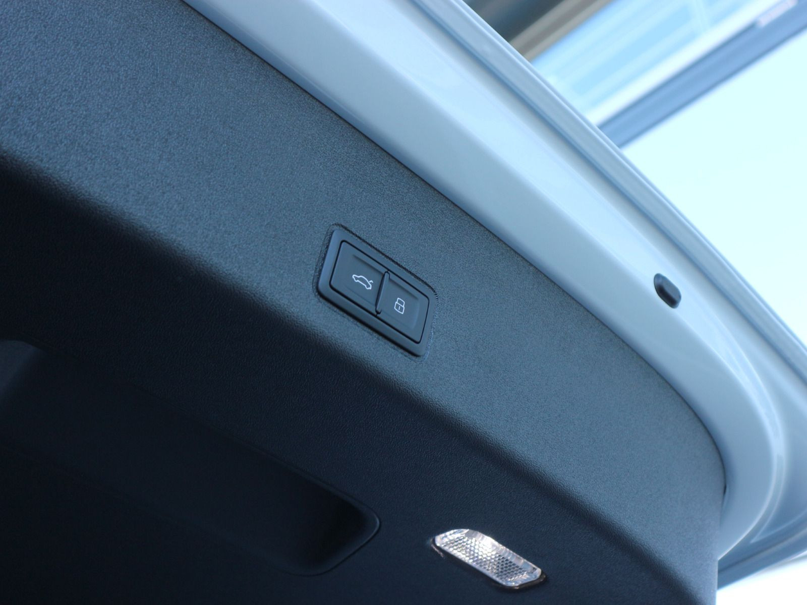 Fahrzeugabbildung Audi Q3 SUV TFSI S line*AHK*TECH plus*SONOS*ACC*HuD*
