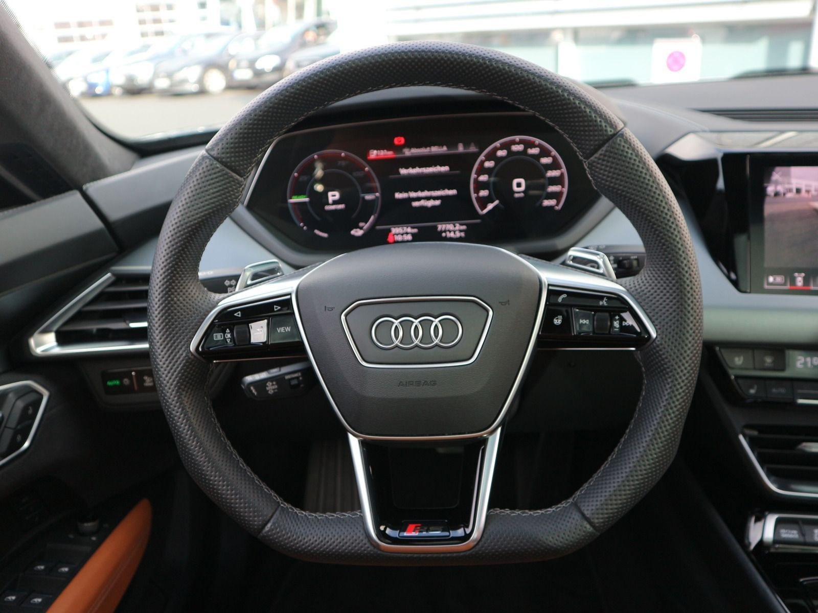 Fahrzeugabbildung Audi RS e-tron GT 0,5%*MATRIX*HUD*PANO*B&O*CARPLAY