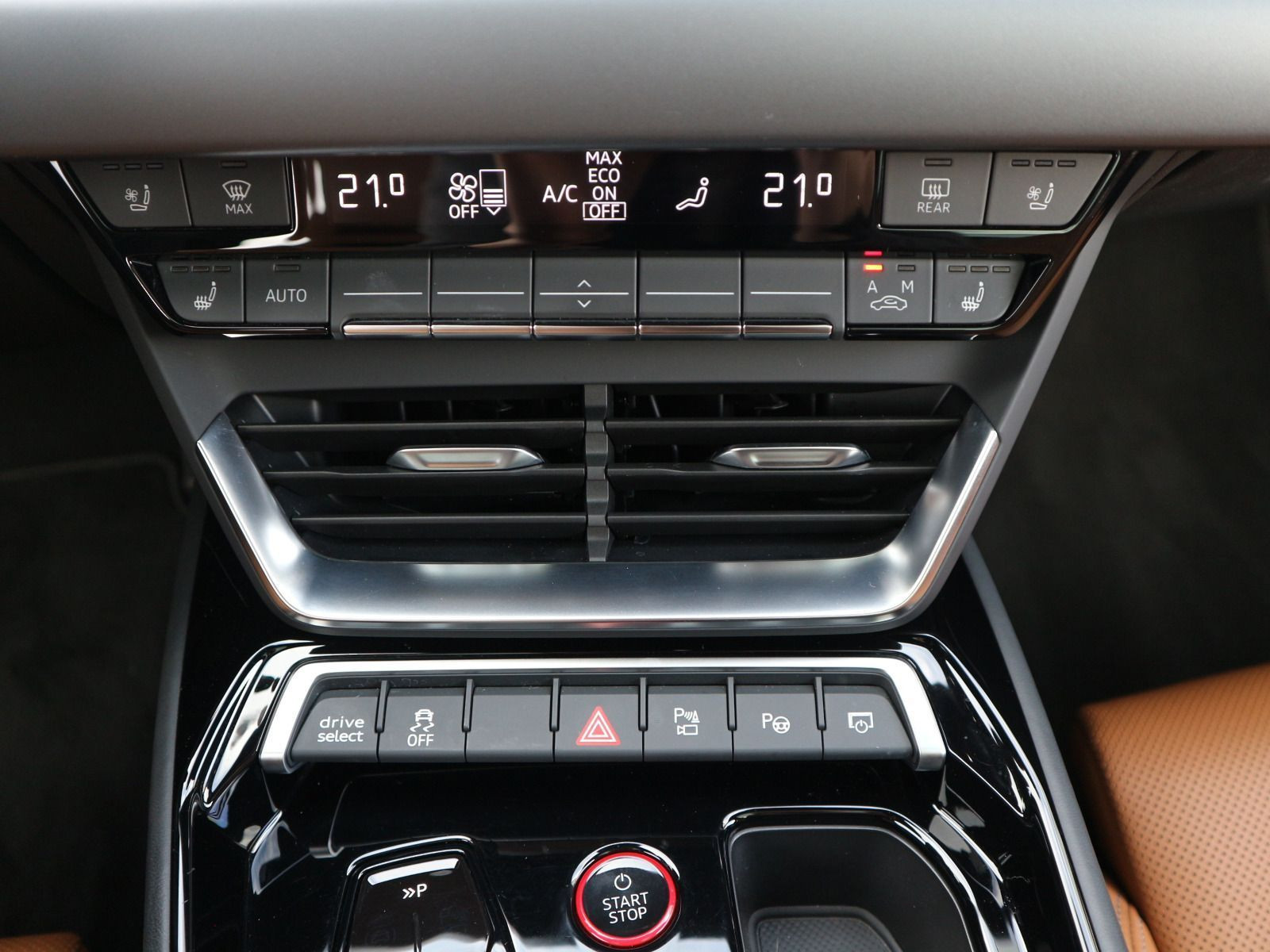 Fahrzeugabbildung Audi RS e-tron GT 0,5%*MATRIX*HUD*PANO*B&O*CARPLAY