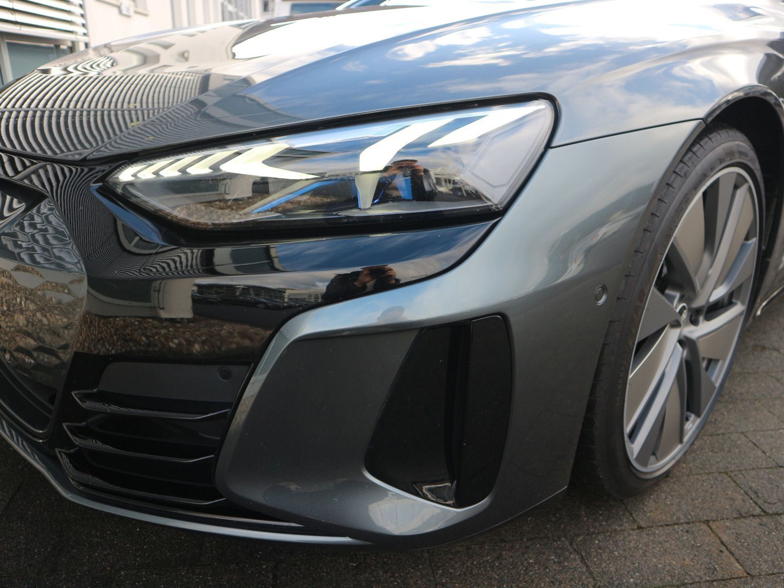 Fahrzeugabbildung Audi RS e-tron GT 0,5%*MATRIX*HUD*PANO*B&O*CARPLAY