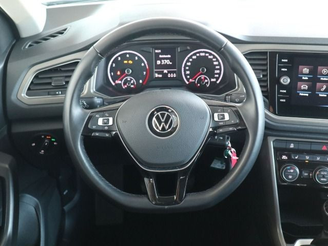 Fahrzeugabbildung Volkswagen T-Roc Style 1.5 TSI 6-Gang LED ACC APP SHZ BLIND SPOT