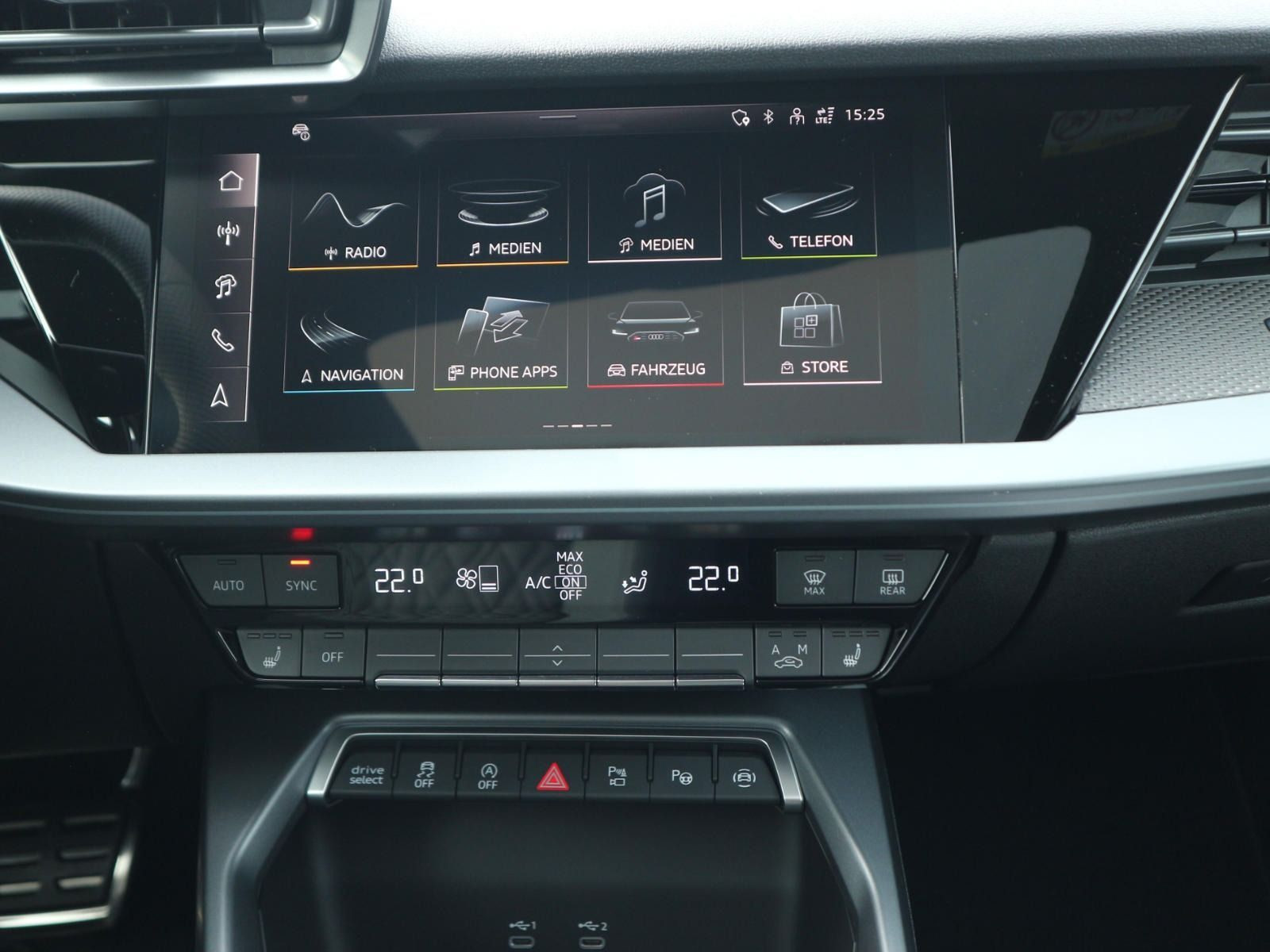 Fahrzeugabbildung Audi RS 3 Sportback RS-SPORTAGA*280KM/H*PANO*HUD*RFK