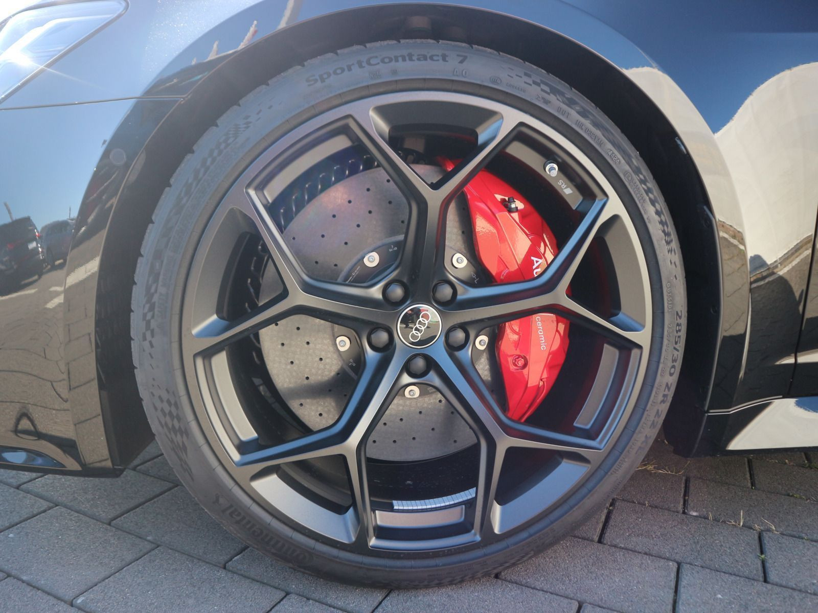 Fahrzeugabbildung Audi RS 6 Avant performance*MATRIX*KERAMIK*DESIGNPAKET