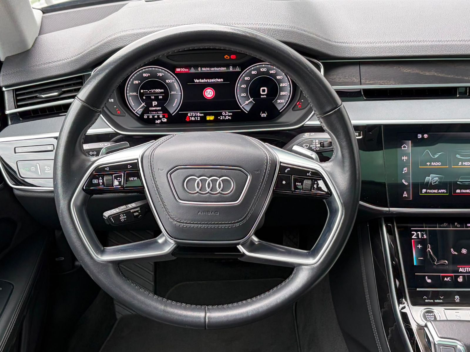Fahrzeugabbildung Audi A8 60 TFSIe QUATTRO TIPTRONIC+WINTERRÄDE+HEAD UP