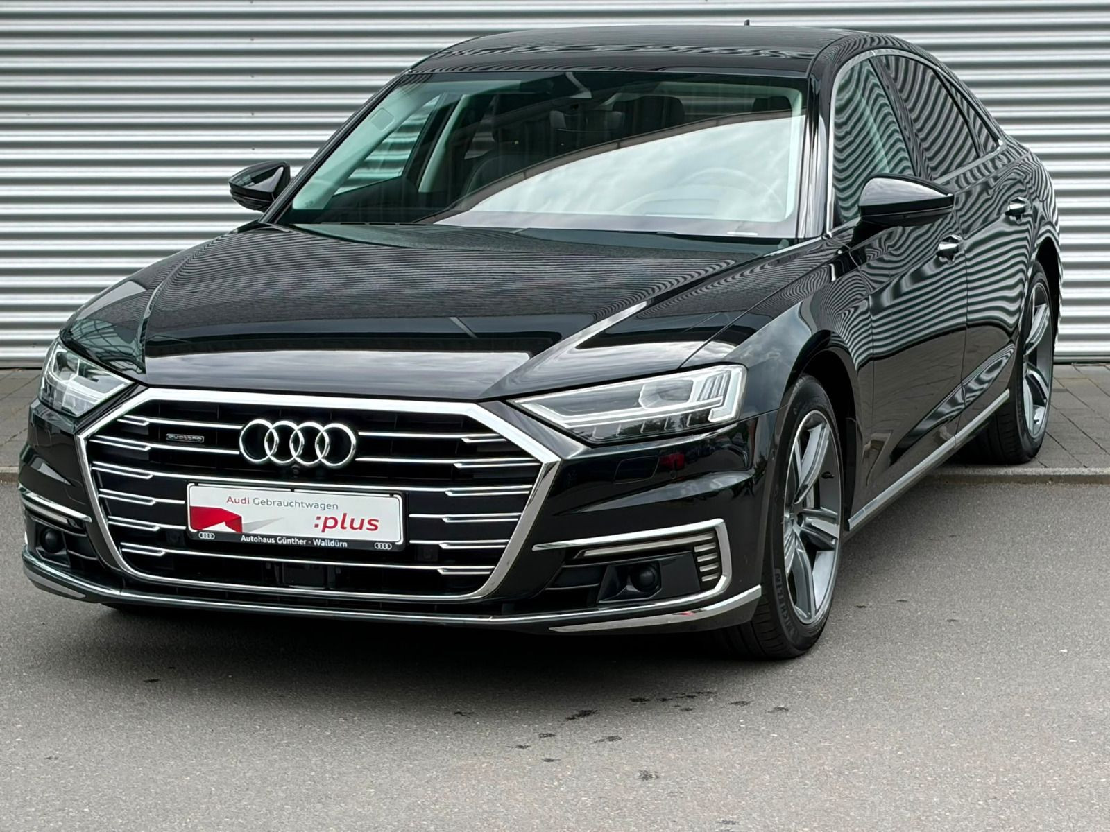 Fahrzeugabbildung Audi A8 60 TFSIe QUATTRO TIPTRONIC+WINTERRÄDE+HEAD UP