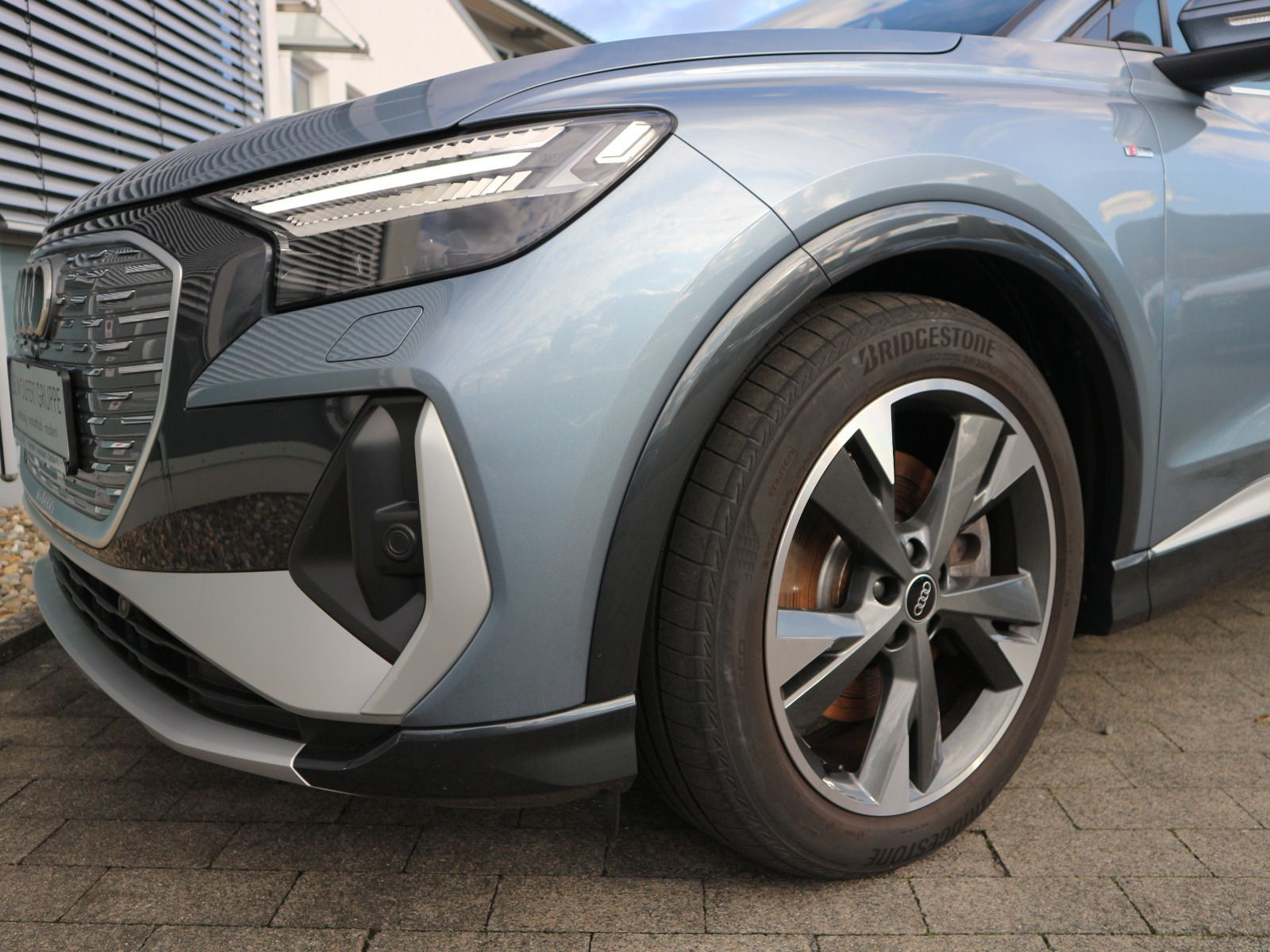 Fahrzeugabbildung Audi Q4 50 e-tron quattro 0,25% MATRIX*HUD*PANO*RFK*SHZ